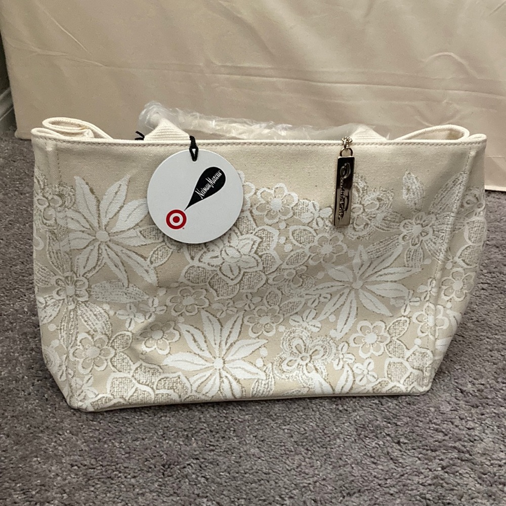 Neiman Marcus for Target Oscar de la Renta Tote Bag Purse Bucket Carry On Tan